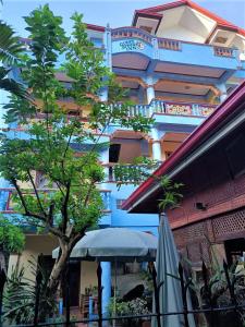 ocean breeze inn boracay