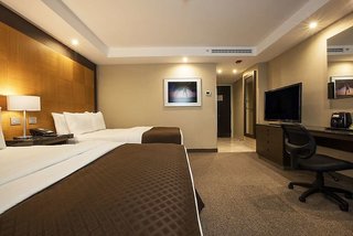 krystal urban aeropuerto cd de mexico