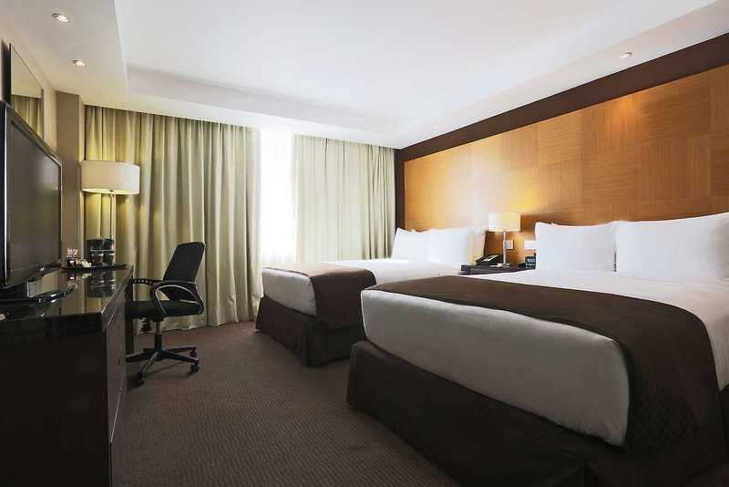 krystal urban aeropuerto cd de mexico