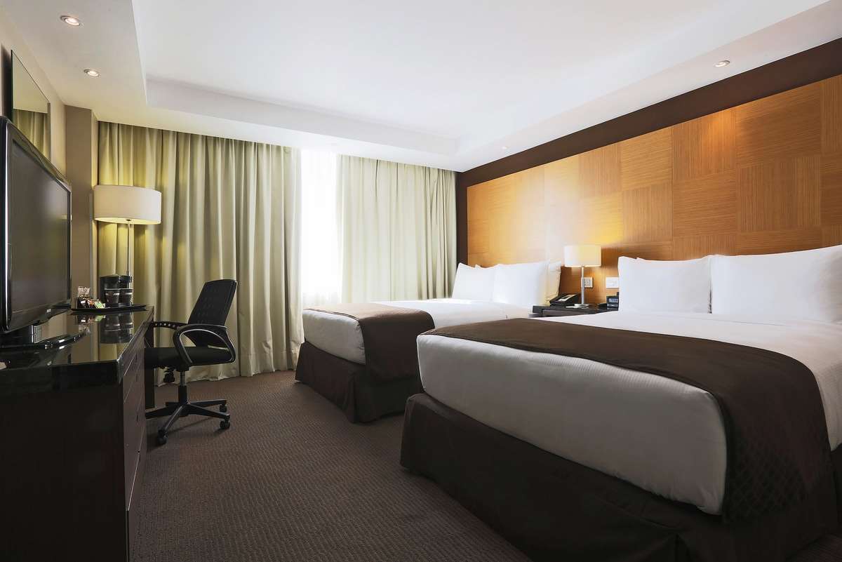 krystal urban aeropuerto cd de mexico