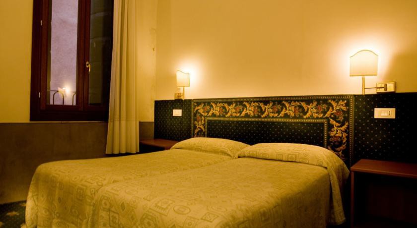 san lio tourist house