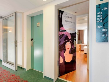 me and all hotel berlin east side by hyatt