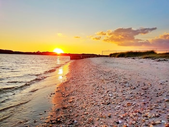 Sandaway Suites & Beach,Sherwood>>Oxford,3 star