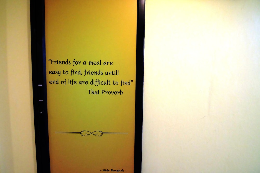 hide bangkok hostel