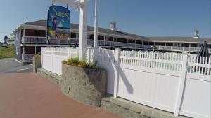 sands by the sea motel