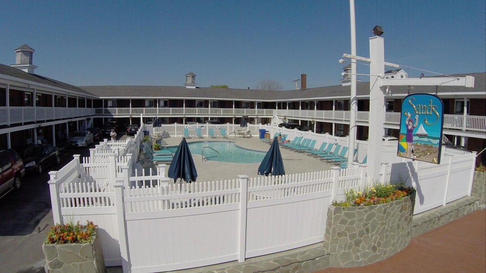 sands by the sea motel