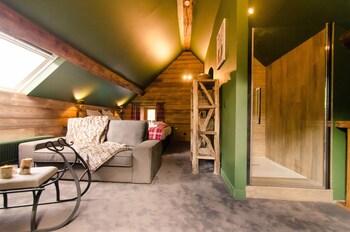river lodge