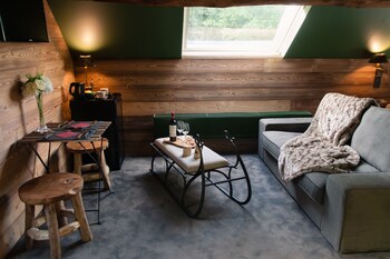 river lodge