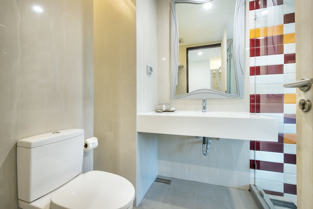 le tada parkview hotel