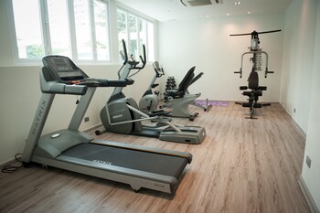 le tada parkview hotel