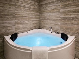 novotel jeddah tahlia