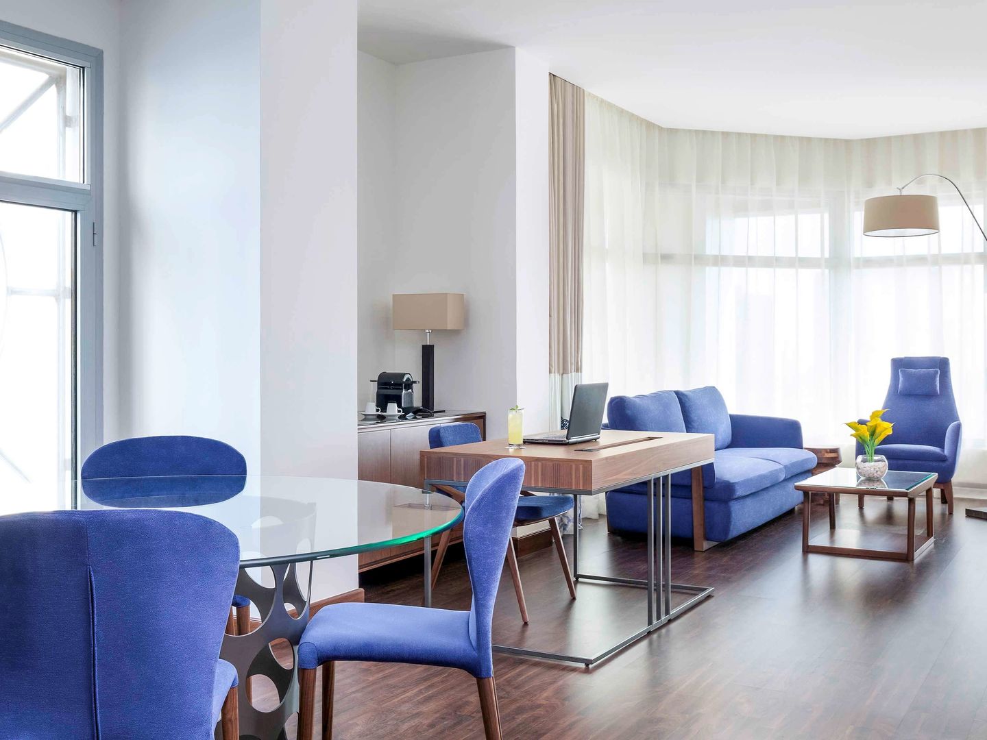 novotel jeddah tahlia