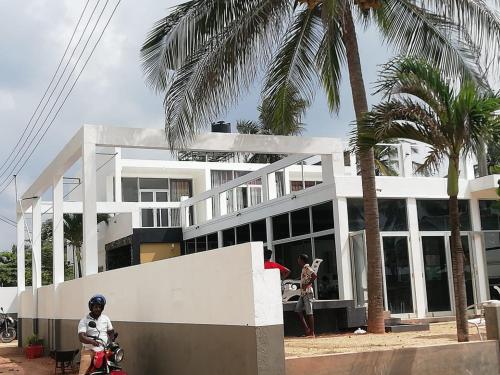 saara beach hotel