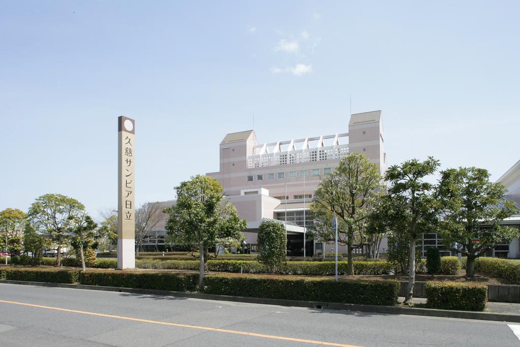hitachi