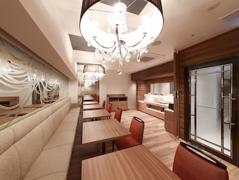 hotel sakura suite osaka