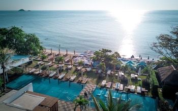 sanae beach hua hin