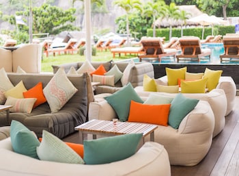 sanae beach hua hin