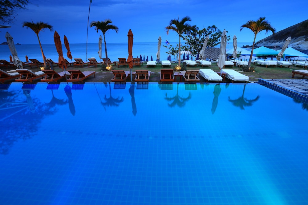 sanae beach hua hin