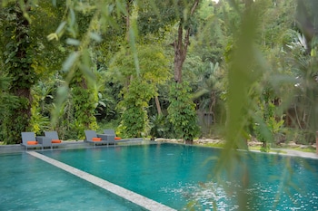 flora creek resort and garden chiang mai