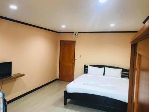 b p grand service apartment