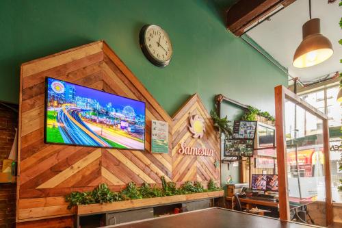Samesun Vancouver,Point Roberts>>Downtown Vancouver,3 star