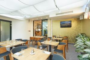 fine restaurant and apartments