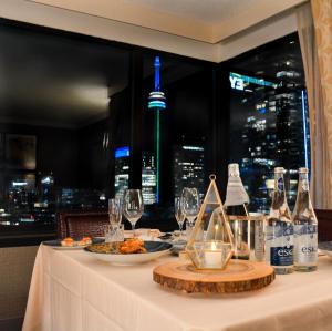 Sheraton Centre Toronto Hotel,Markham>>Downtown Toronto,4 star