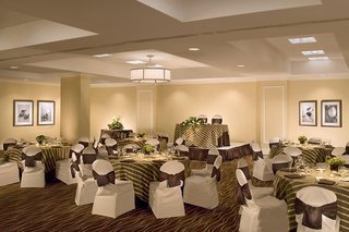 Four Points By Sheraton Suites Tampa Airport Westshore,Tampa International Airport>>Tampa,3 star