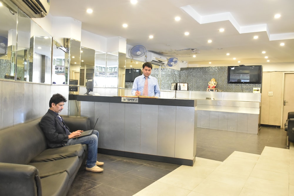 Hotel Port View,Mahipalpur,3 star
