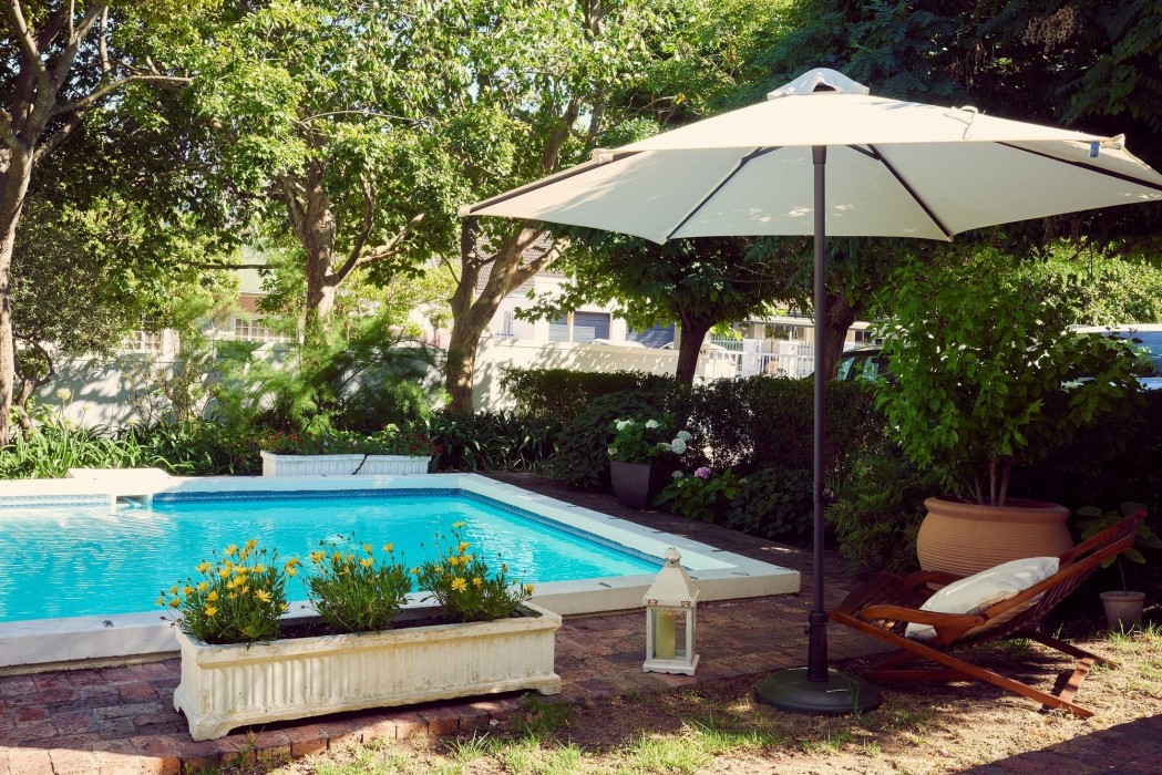 corner house residence