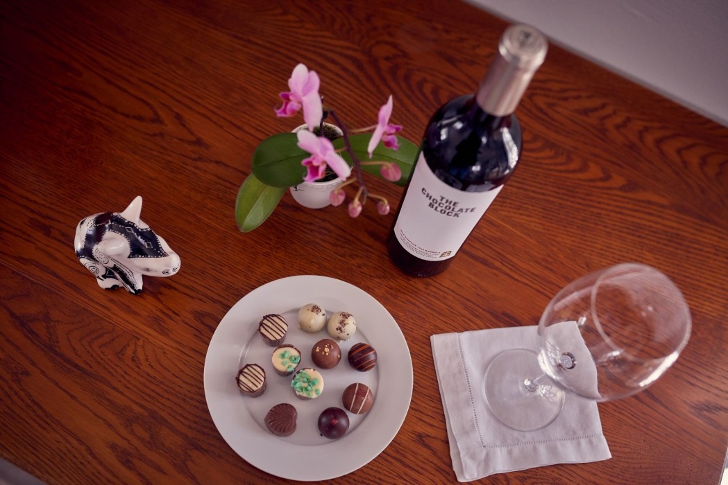 corner house residence