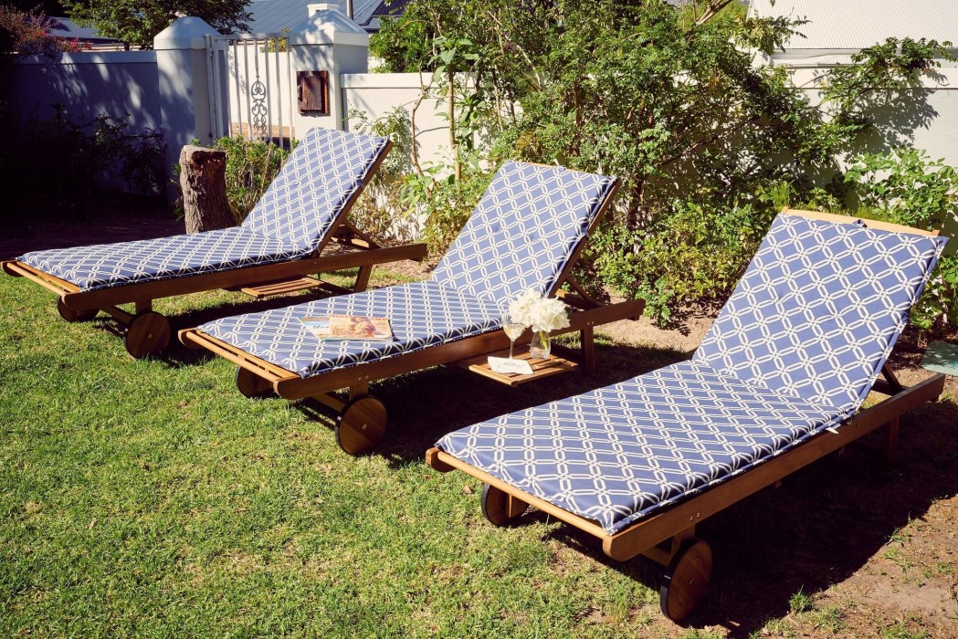 corner house residence