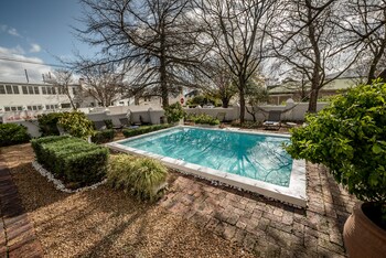 corner house residence