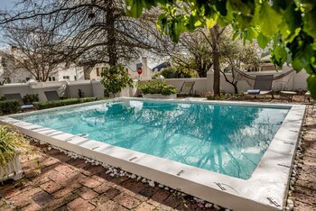 corner house residence