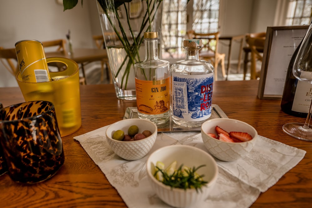 corner house residence