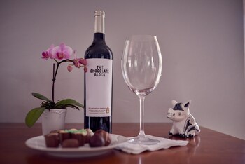 corner house residence