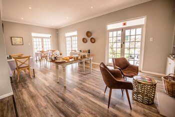 corner house residence