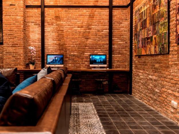 aquarius hotel and urban resort phnom penh