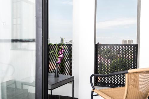 aquarius hotel and urban resort phnom penh