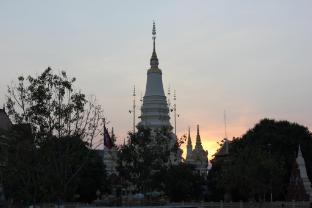 aquarius hotel and urban resort phnom penh