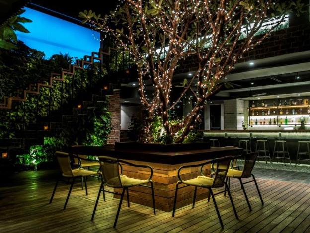 aquarius hotel and urban resort phnom penh