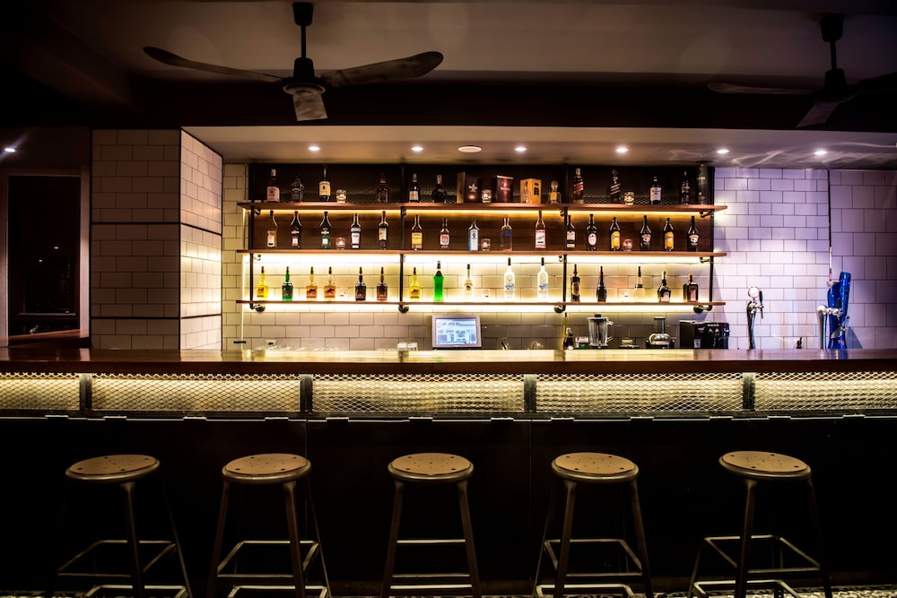 aquarius hotel and urban resort phnom penh