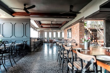 Aquarius Hotel & Urban Resort Phnom Penh,Kandal>>Daun Penh,4 star