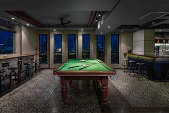 aquarius hotel and urban resort phnom penh