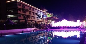 the garden asia resort mysore road