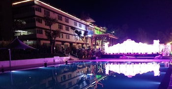 the garden asia resort mysore road