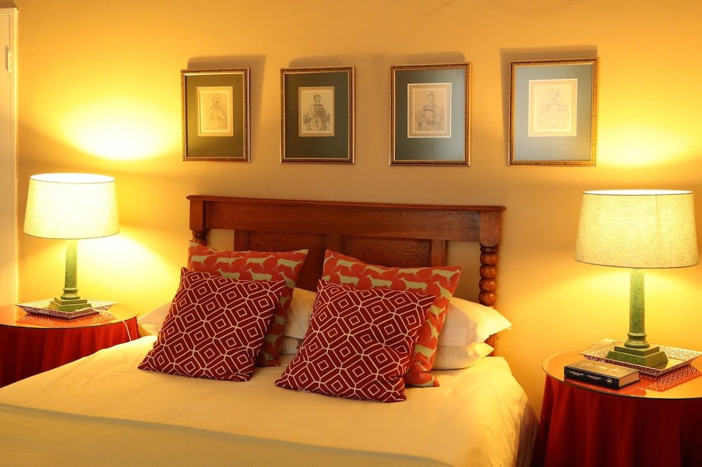 the lighthouse guesthouse
