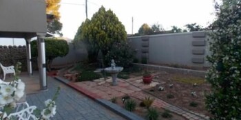 Aligeo Guest House,Near Empilisweni District Hospital,4 star