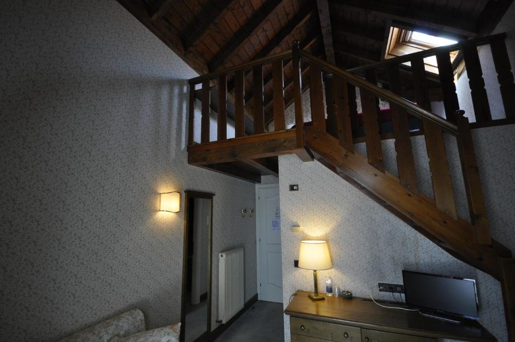 Hotel La Lepre Bianca,Bassano Del Grappa>>Asiago,3 star