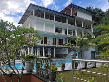 coral palm villa and apartments